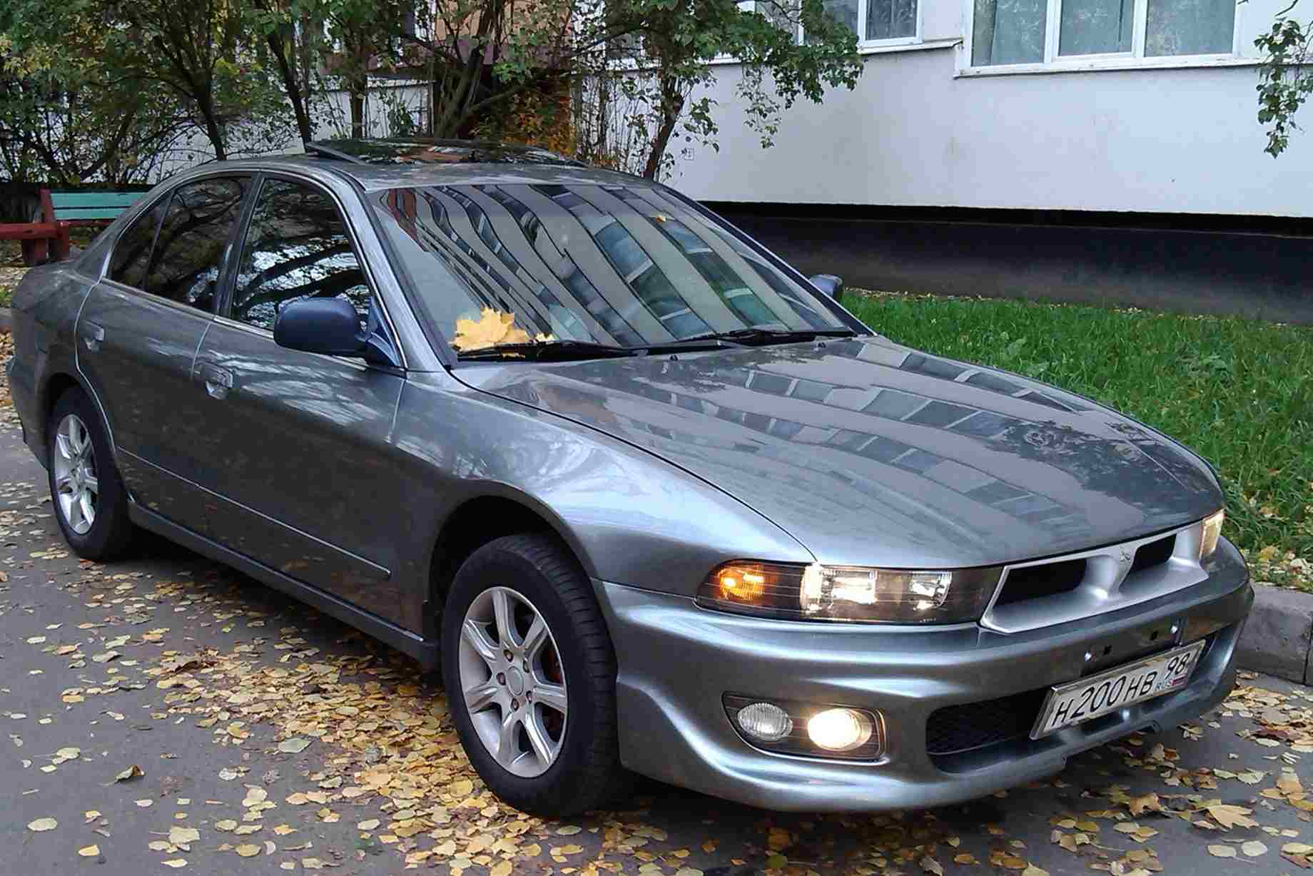 Features of Mitsubishi Galant Automobiles