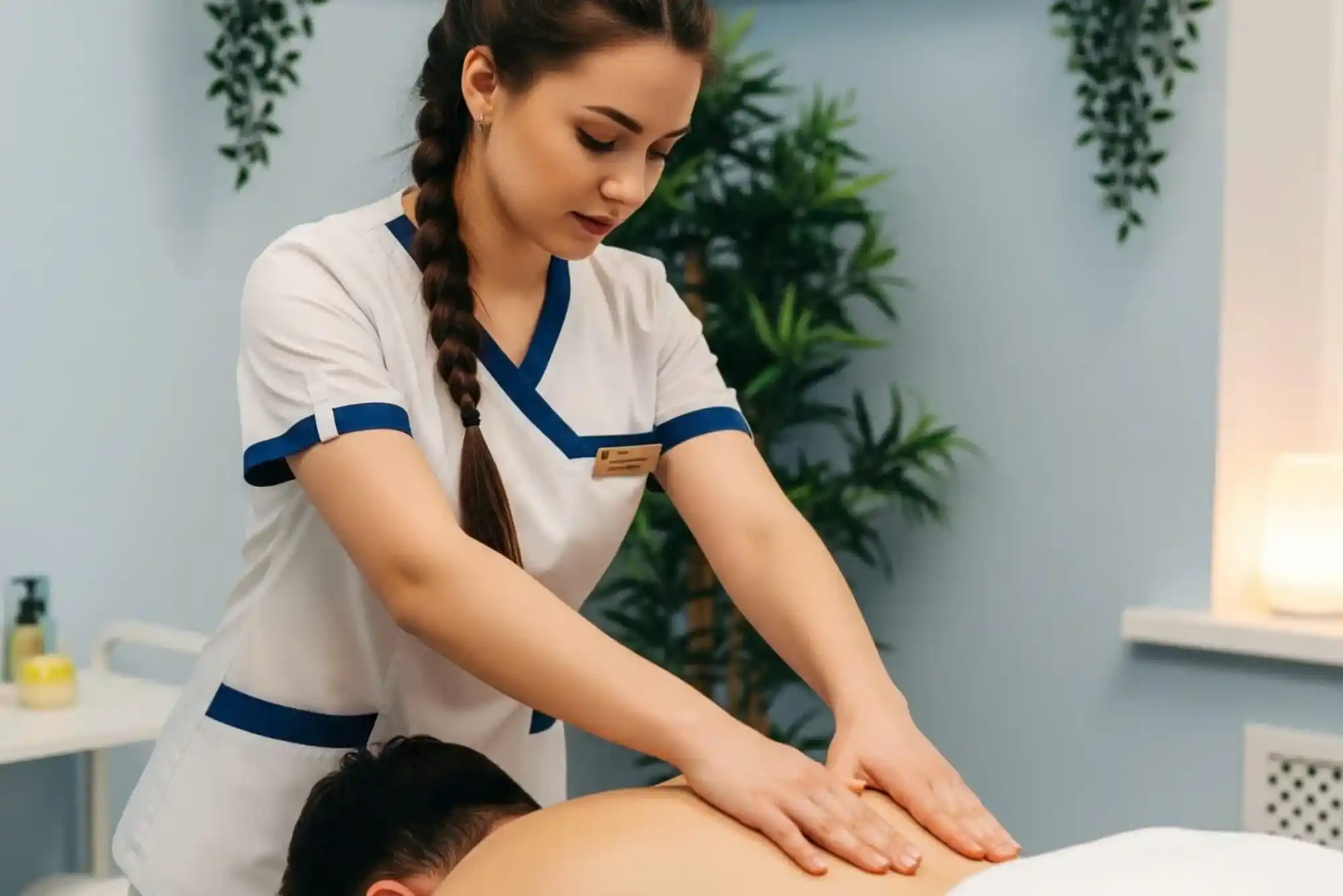 Are Multilingual Therapists Available in Dubai Home Massage